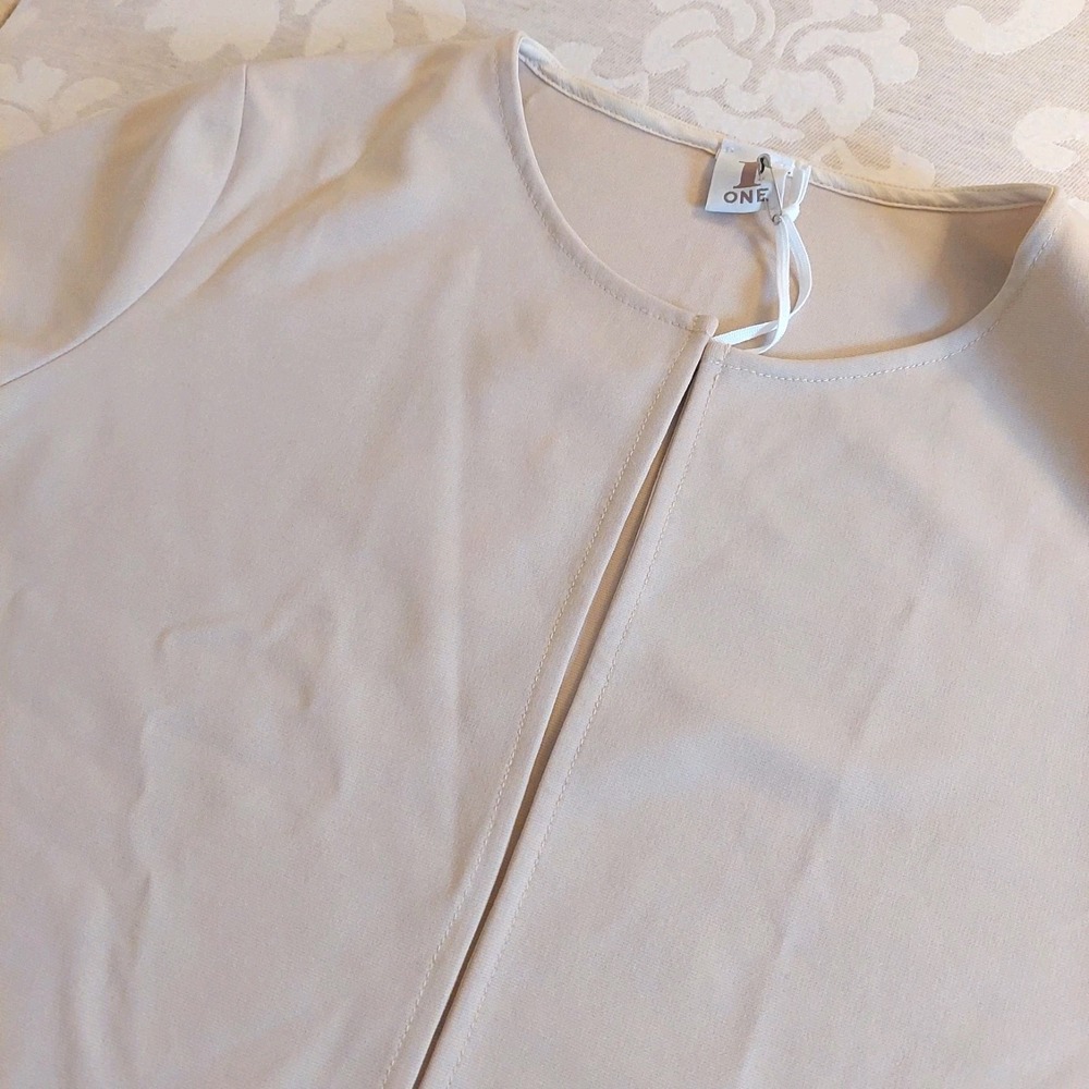 1-One Womens Italian Cropped LS Cardigan Jacket Viscose Cream EU 42/US M NEW!